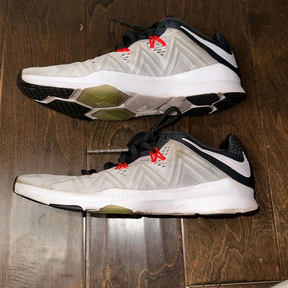 Nike Zoom Condition TR Cross Training Sneaker White Black Gym Shoe Size 11